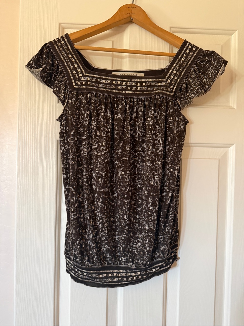 Max Studio Brown Printed Square-Neck Blouse with Cap Sleeves Size Small